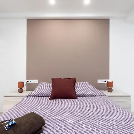 Trinidad Avenue Premium