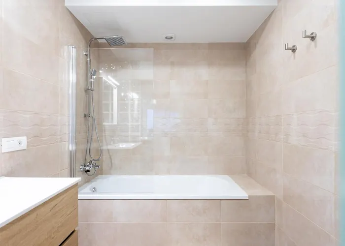 Trinidad Avenue Premium