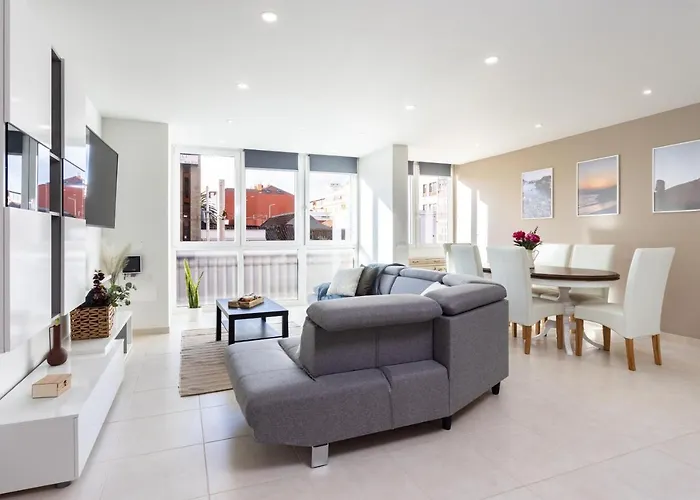 Trinidad Avenue Premium